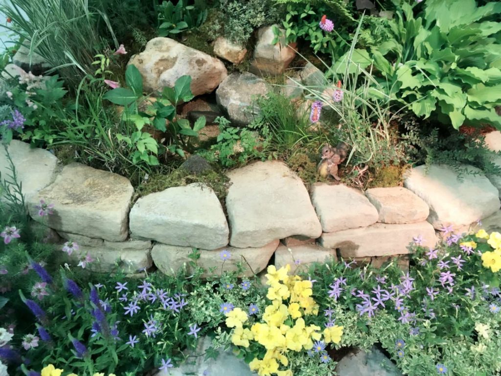 どんな庭でも合うロックガーデン 自分好みにおしゃれにデザインして庭づくりする方法 Diyと庭づくりのメディア
